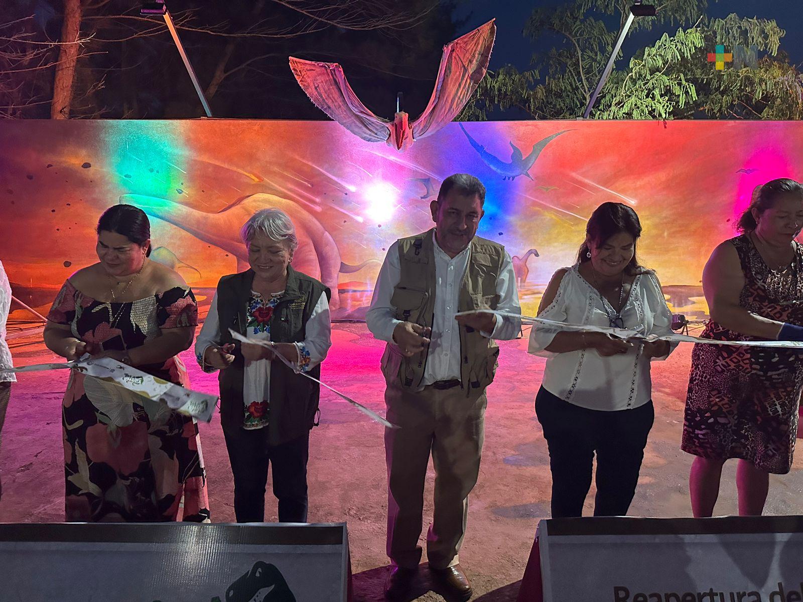 Reinauguran en Coatza parque de diversiones Isla Jurásica