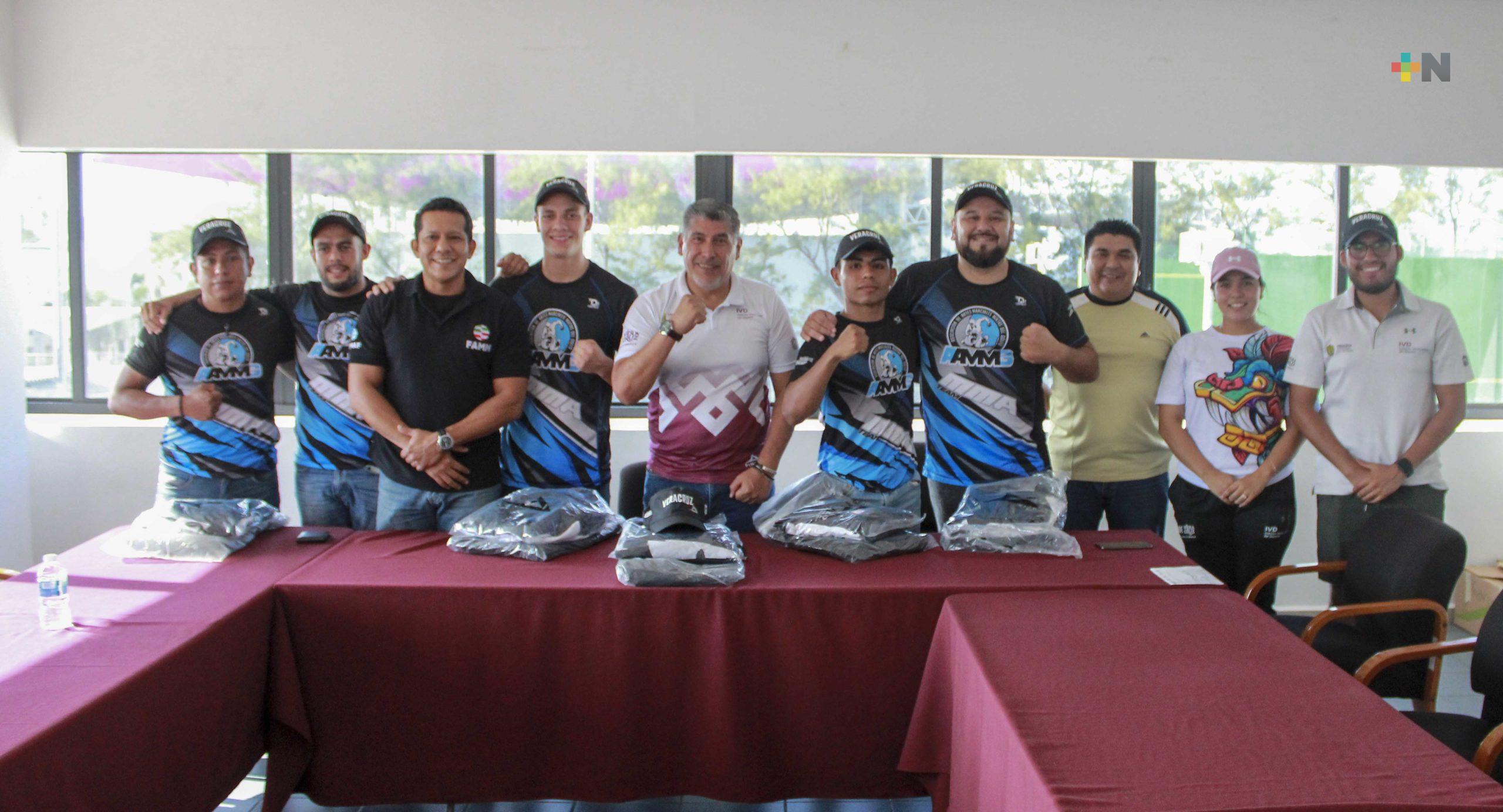 Entrega IVD uniformes a artemarcialistas que competirán en Panamericano MMA 2023