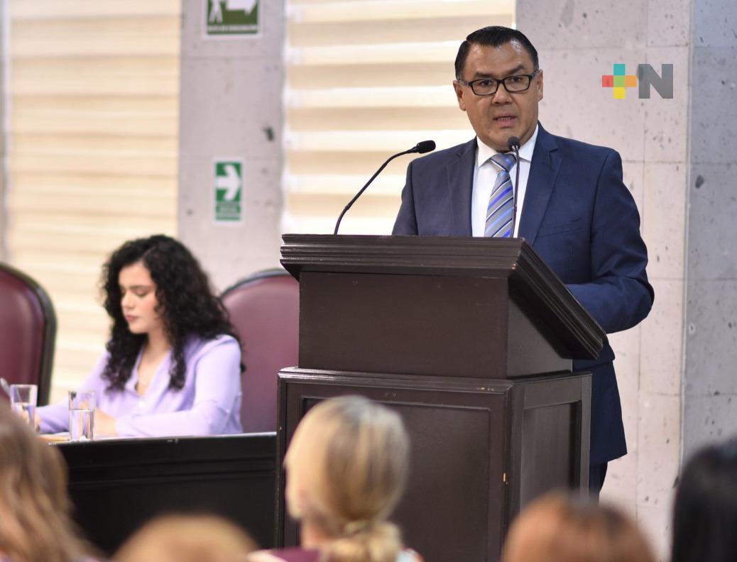 Fortalecer sistema de salud de Veracruz con tecnología digital, plantea diputado