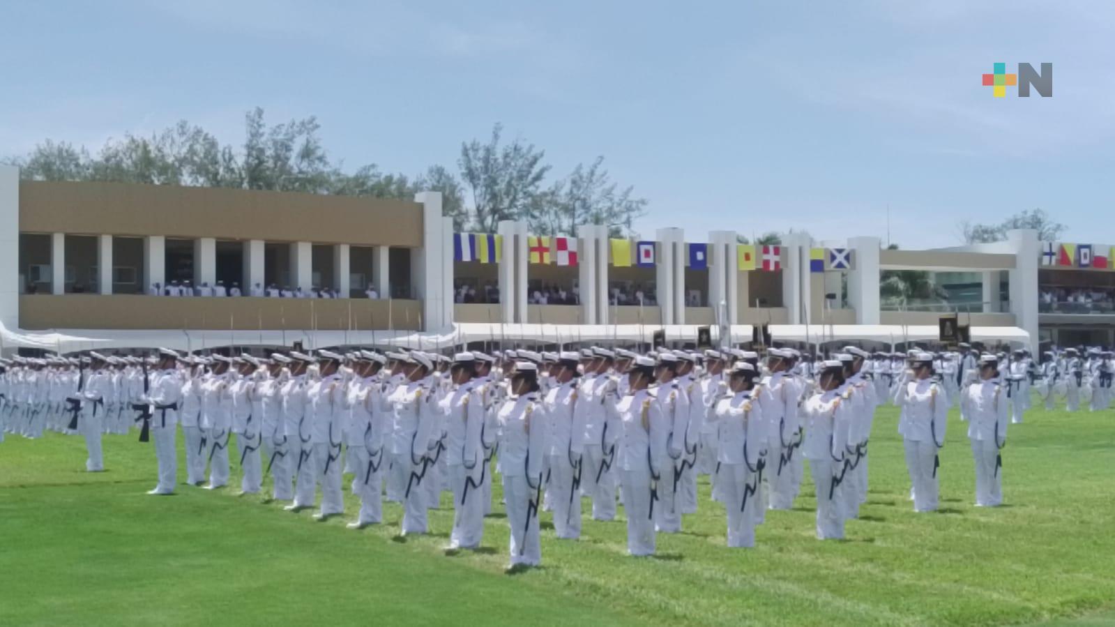 Se gradúan 162 guardamarinas de Escuela Naval Militar