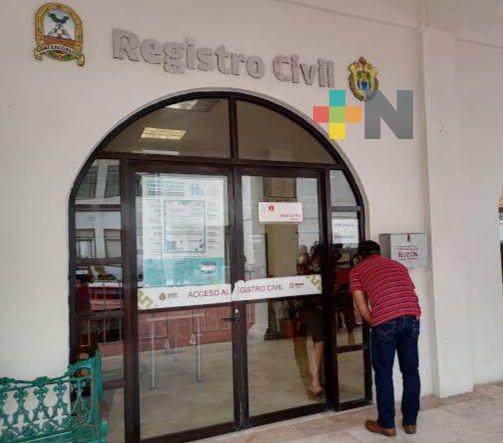 Registro Civil de Coatzacoalcos inició digitalización de actas de defunción