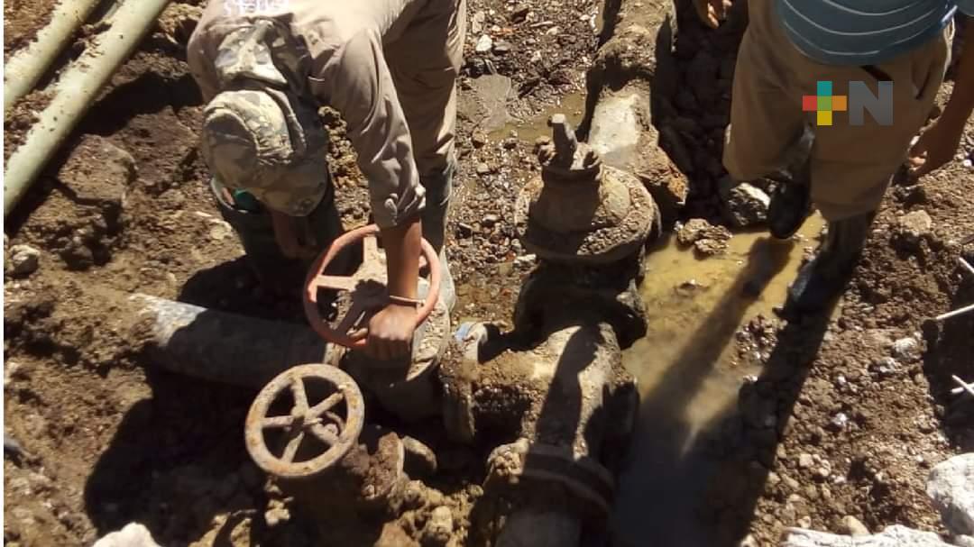 Reparaciones de CMAS dejan, por horas, sin agua a un hospital y 12 colonias en Coatza