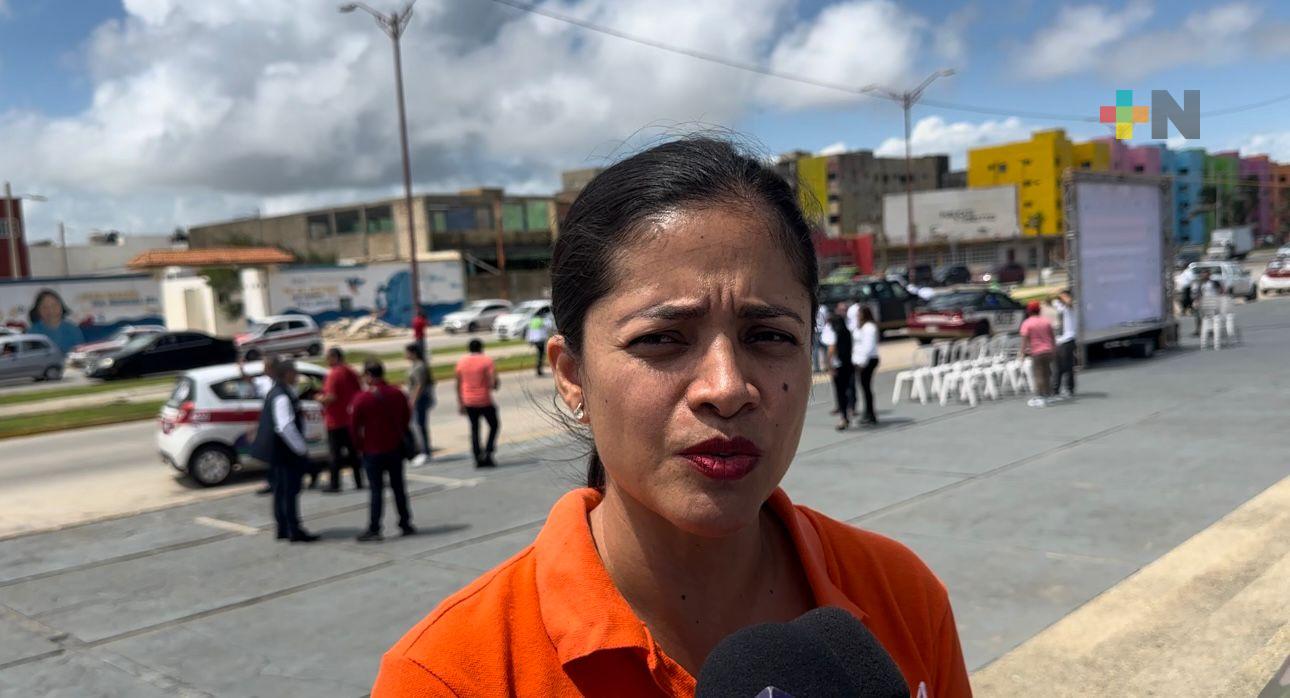 Mujeres de Coatza sufren violencia en transporte público; invitan a denunciar