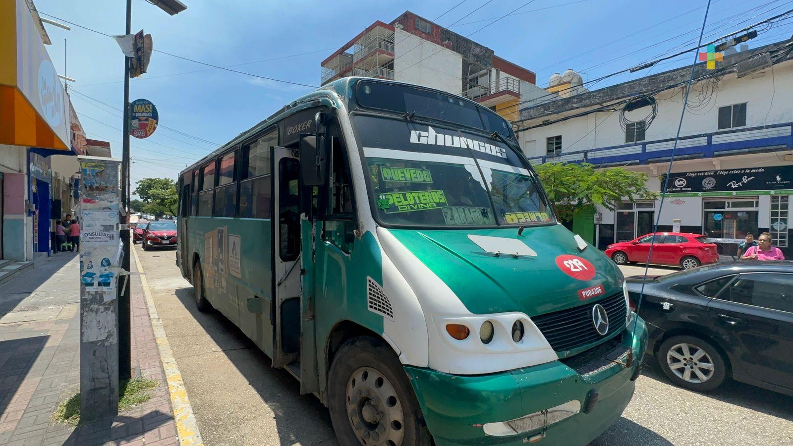 Reciclan en Coatza autobuses en buenas condiciones, descartados en otras entidades