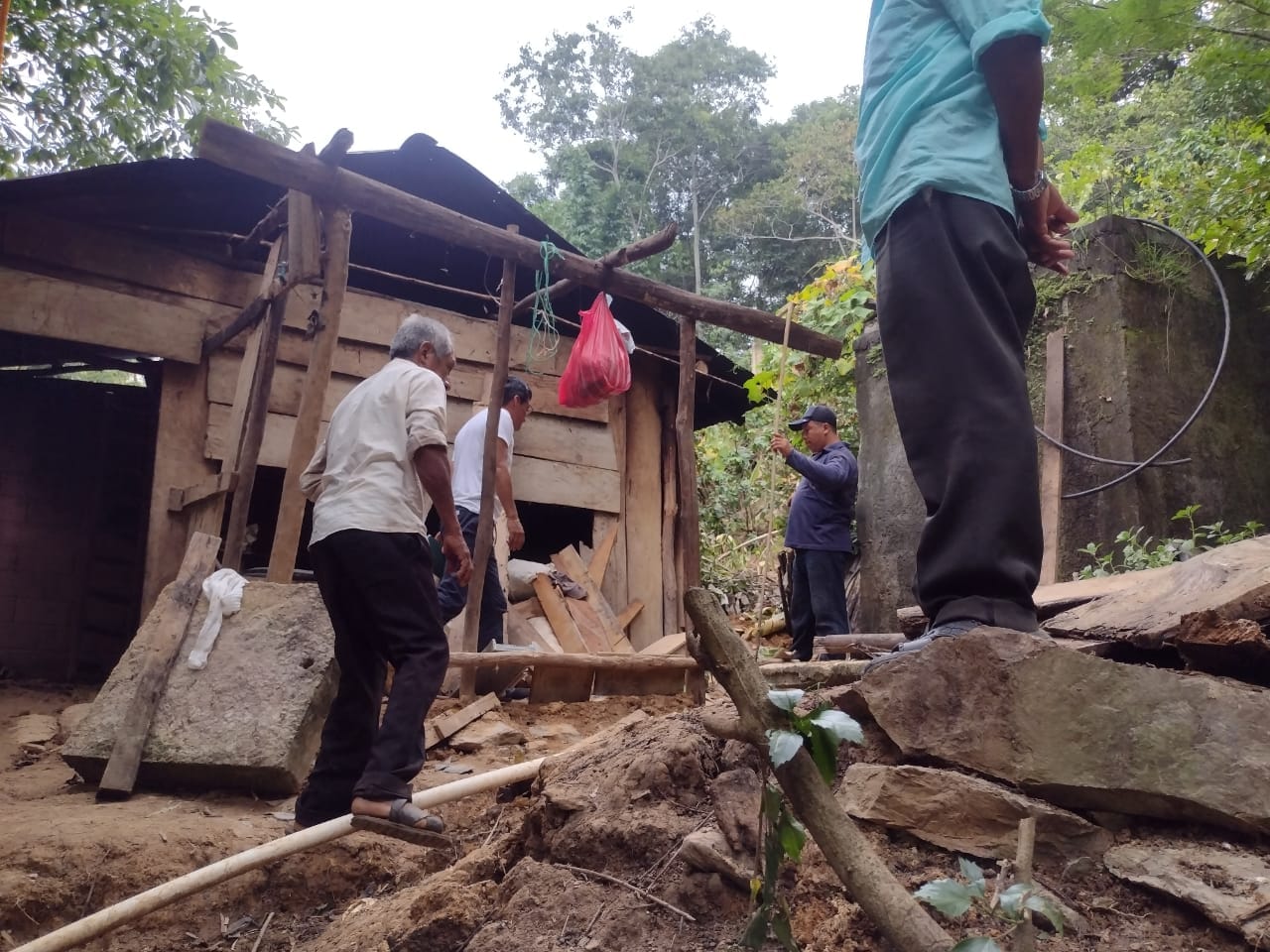 Comité técnico de PC evalúa daños en Zongolica para calcular pérdidas