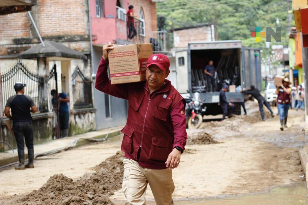 Brinda DIF Estatal apoyo a familias afectadas por lluvias en las Altas Montañas