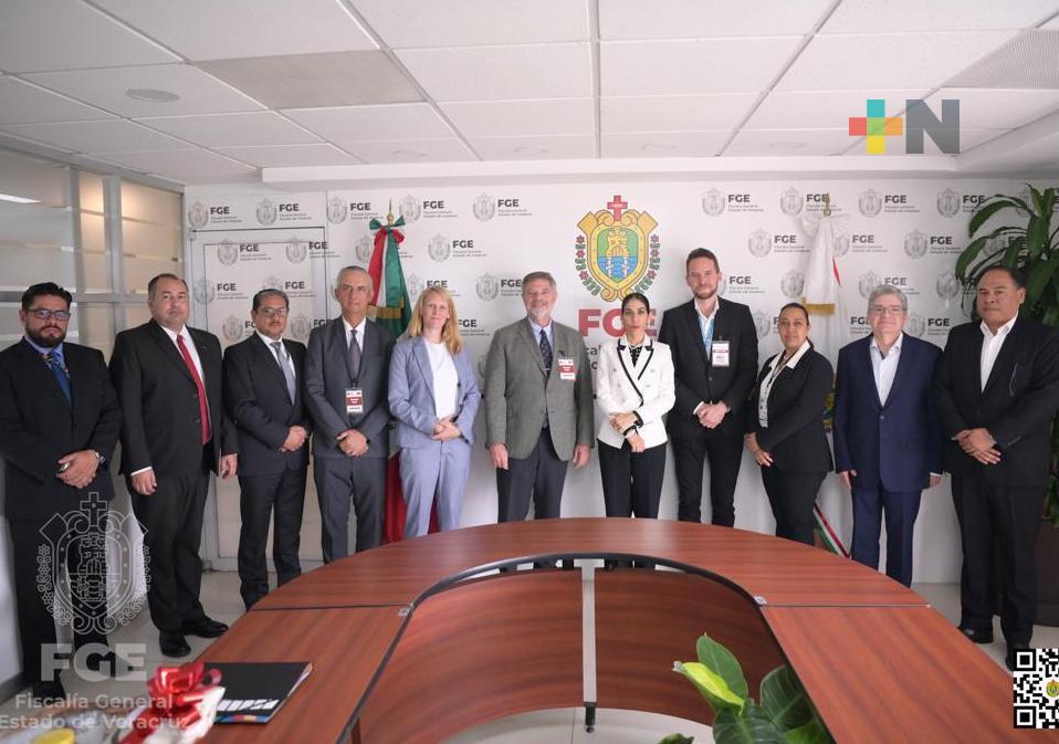 Fiscal general se reúne con el Embajador de Alemania en México