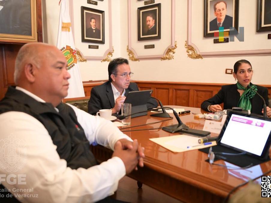 Sesiona Mesa para Construcción de la Paz en Palacio de gobierno