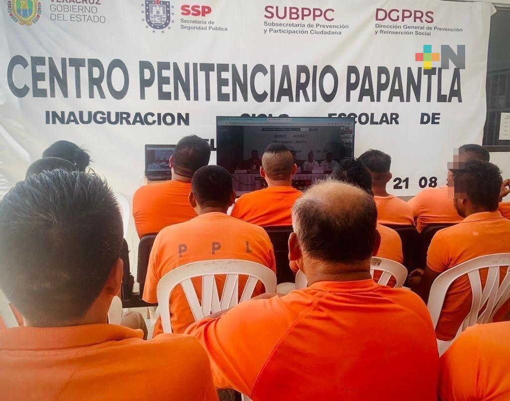 Más de 300 internos cursarán bachilleraro en Ceresos de la entidad veracruzana