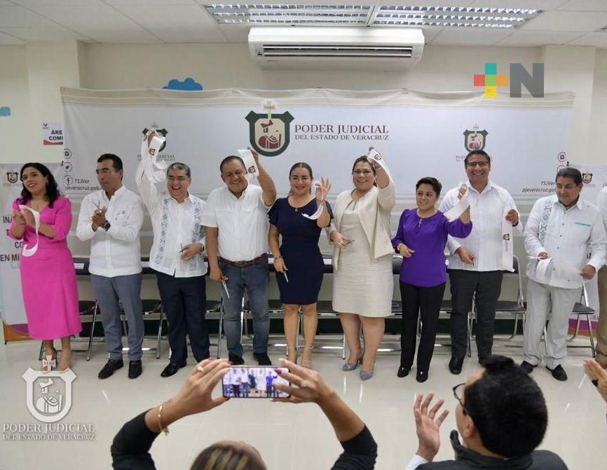 Magistrada presidenta del PJEV inaugura noveno Cecofam en el estado
