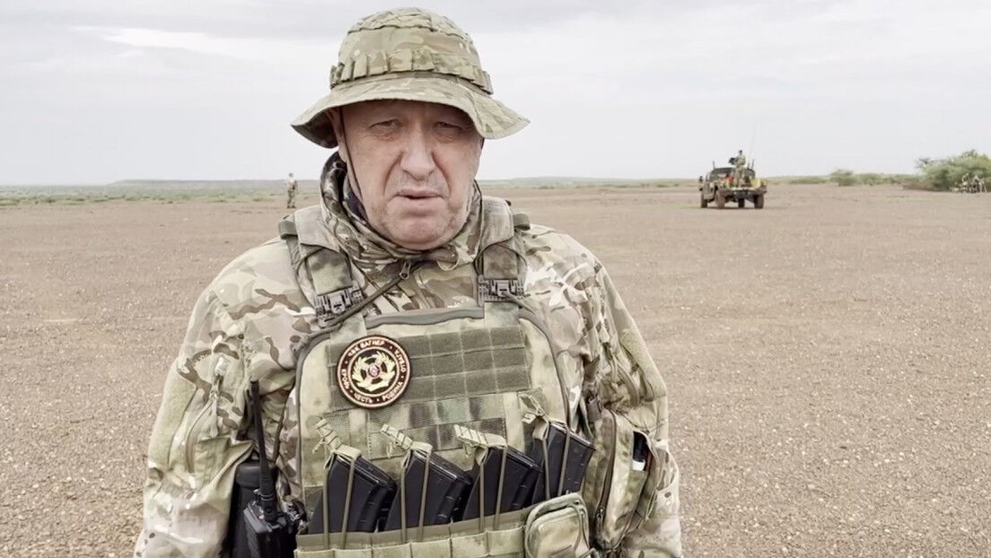 Yevgueni Prigozhin entre pasajeros del avión siniestrado en Rusia