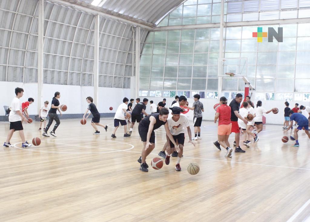 Retorna a entrenamientos la Academia Halcones Rojos