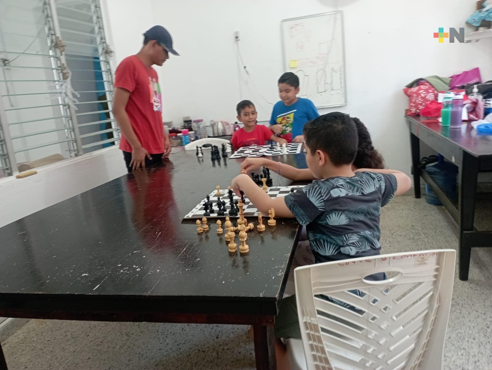 DIF estatal ofrece curso de verano en parque Murillo Vidal