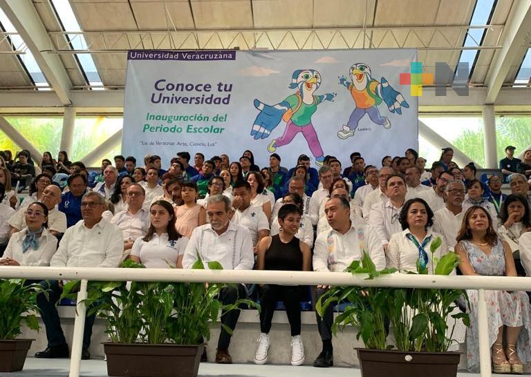 Da bienvenida UV a más de 16 mil estudiantes de nuevo ingreso