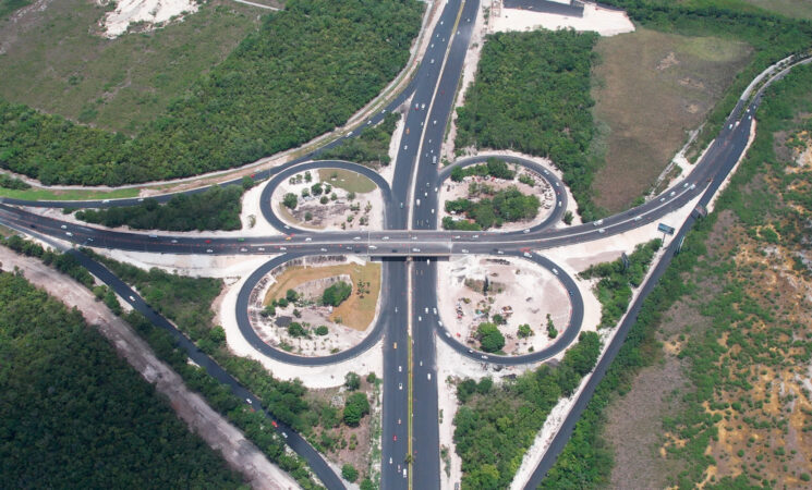 Destaca AMLO obras y Programas para el Bienestar en proyecto del Tren Maya