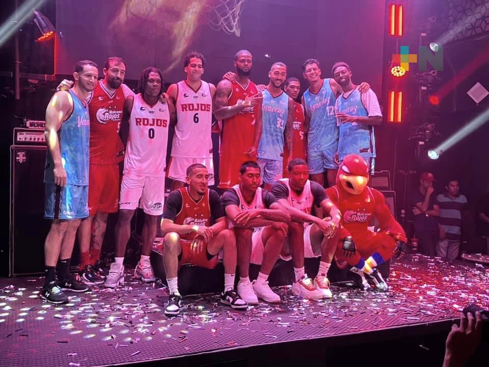 Halcones Rojos Veracruz se presentó en sociedad, reveló su nuevo plumaje