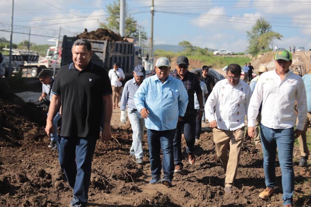Supervisa Eric Cisneros trabajos de construcción en segunda etapa del libramiento Xalapa-Coatepec