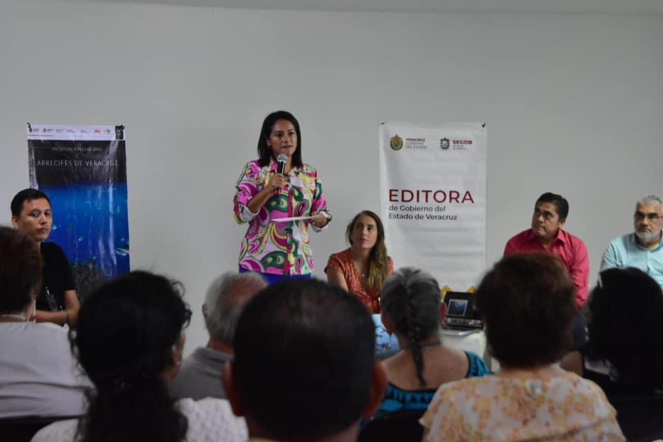 Editora de Gobierno presentó exitosamente el libro “Arrecifes de Veracruz. Tesoros Sumergidos”