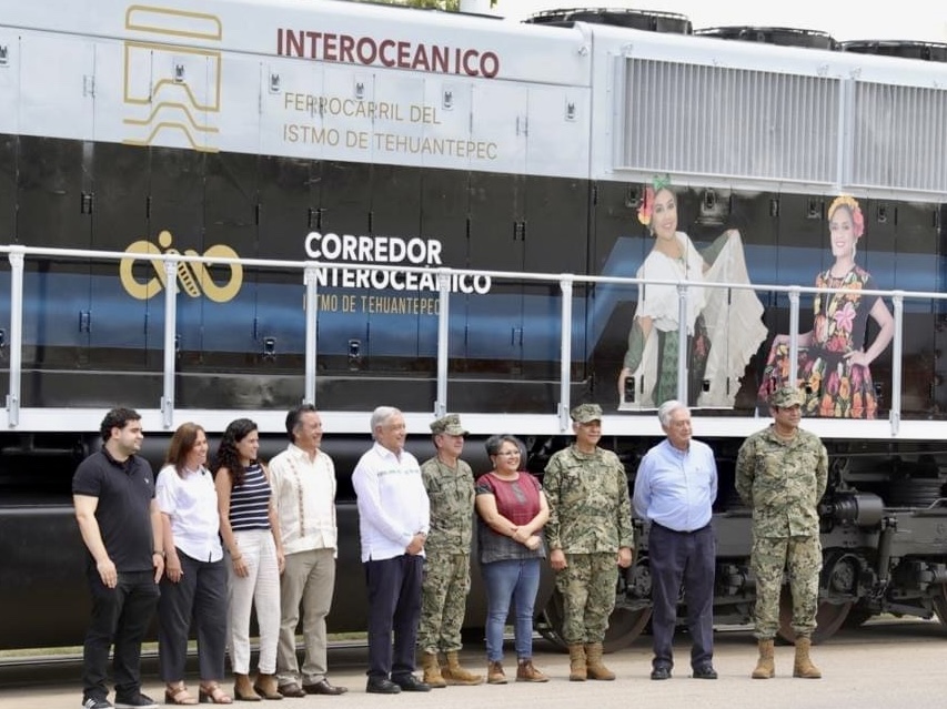 En Coatzacoalcos, AMLO presentó la primera locomotora del Tren Interoceánico del Istmo
