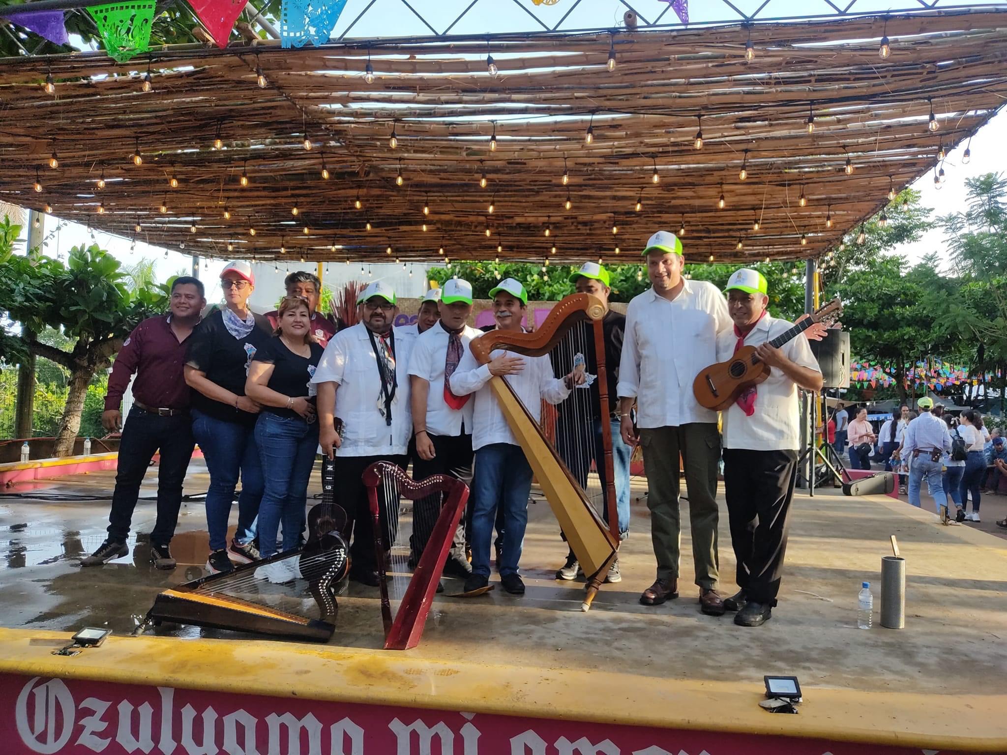 Asiste titular del Invedem al arranque de “Las Fiestas del Chul” en Ozuluama