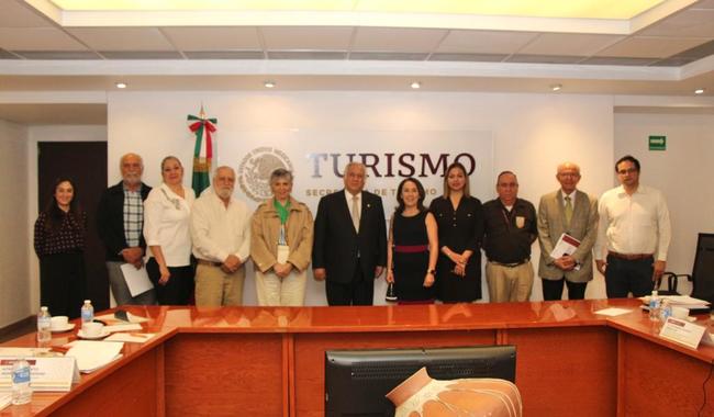 Autoridades y empresarios acuerdan trabajar en acciones que faciliten el ingreso de cruceristas a México