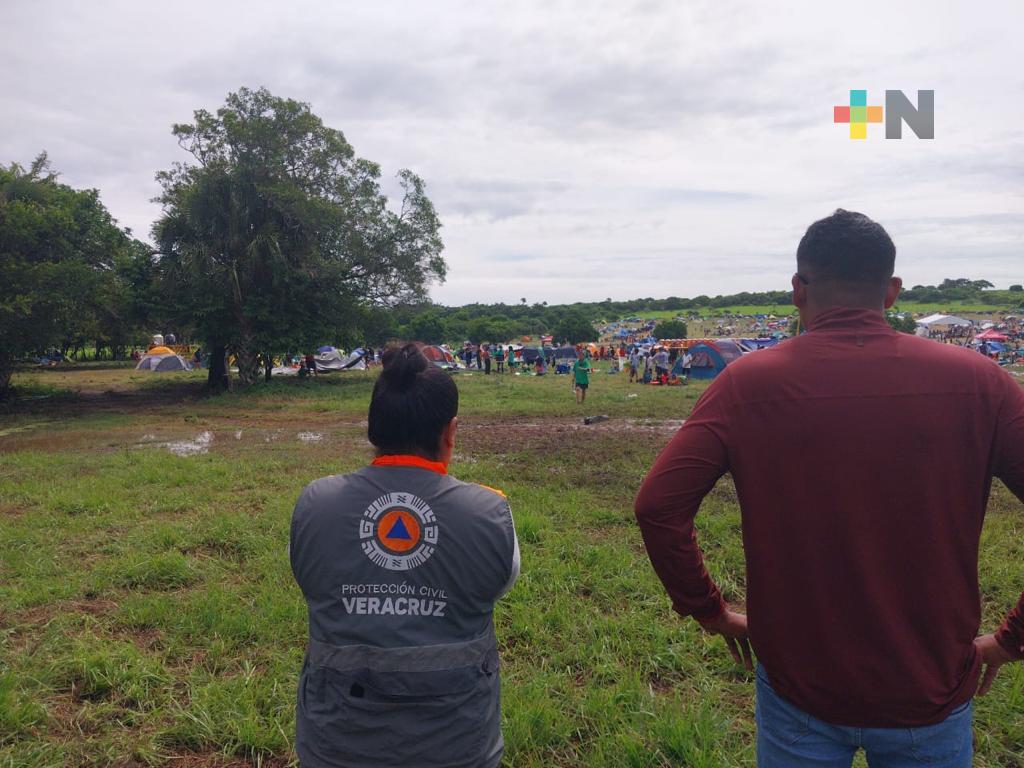 Deslizamiento de tierra en carretera federal Orizaba-Zongolica y afectaciones en campamento de scouts por lluvias