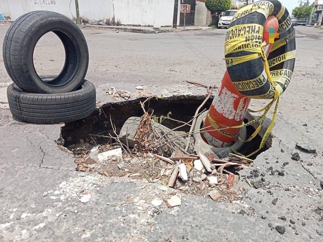 Un socavón más, ahora en calles Aurelio López y J.M. Arrillaga