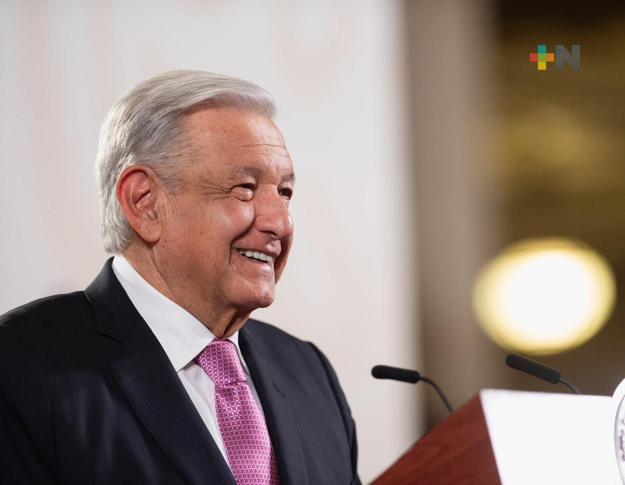 Presidente garantiza entrega completa de expediente sobre caso Ayotzinapa