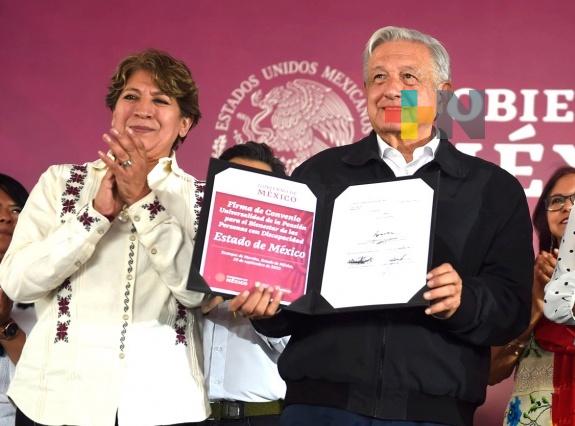 Presidente firma convenio de pensión para personas con discapacidad en Estado de México