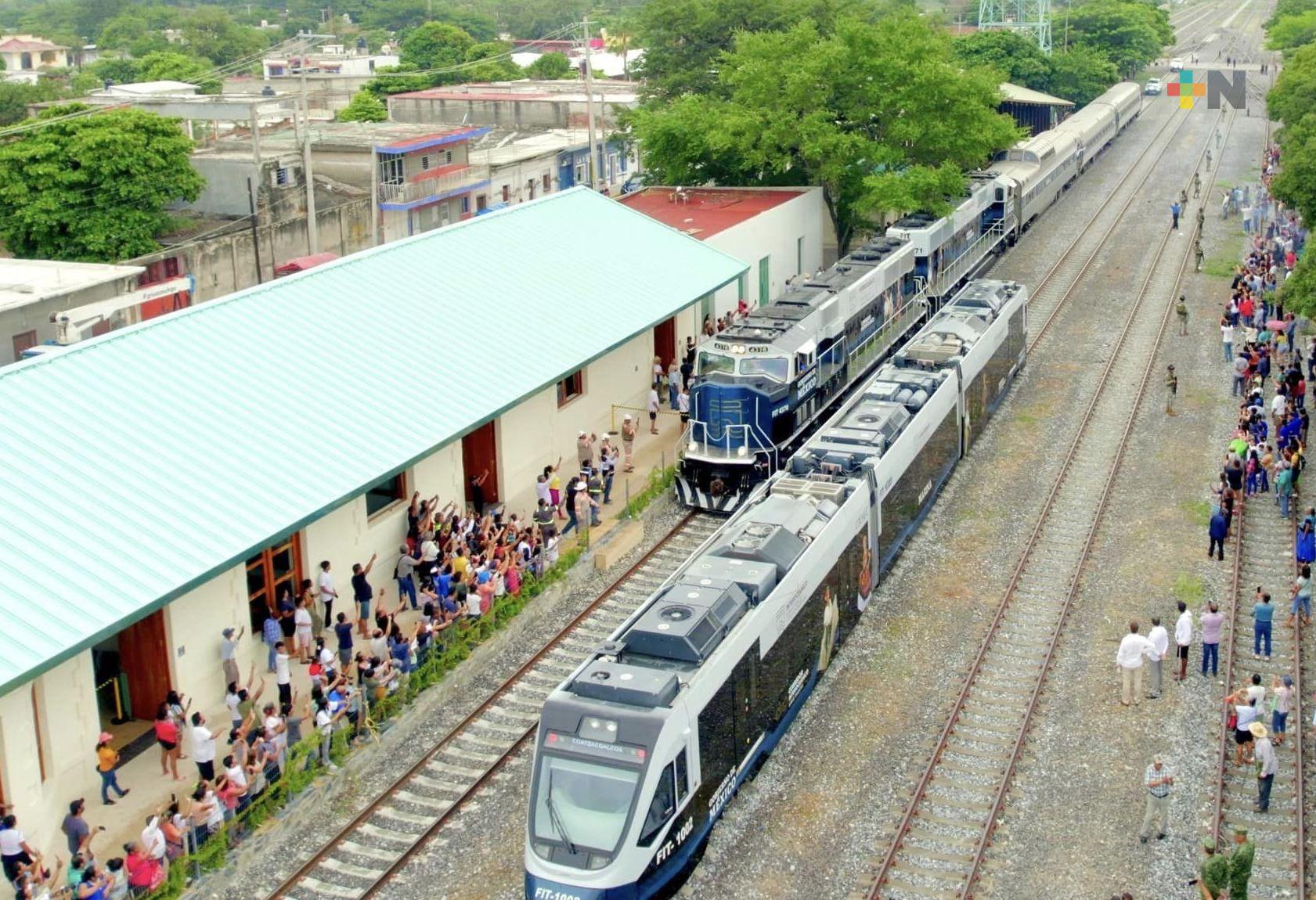 Presidente encabeza recorrido de prueba del tren del Corredor Interoceánico