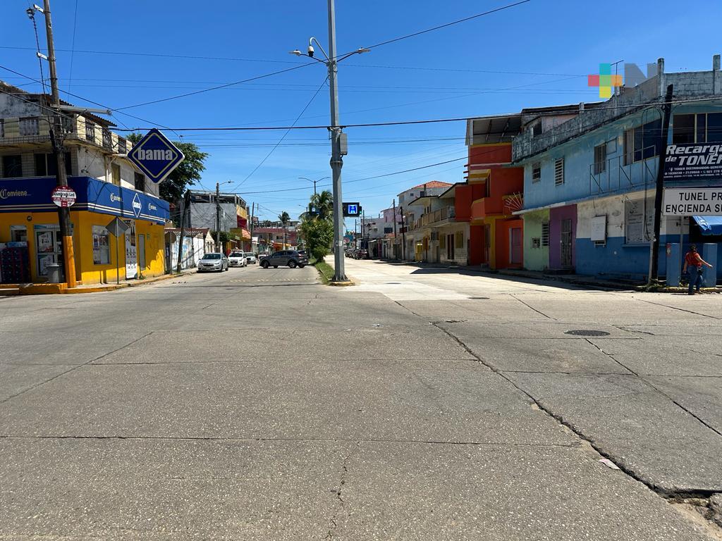 Abren circulación en la calle General Anaya de Coatzacoalcos
