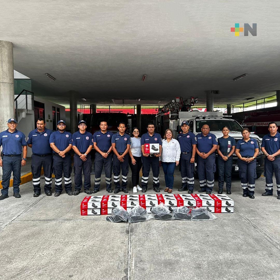 Empresa dona equipo a Bomberos Conurbados en Boca del Río