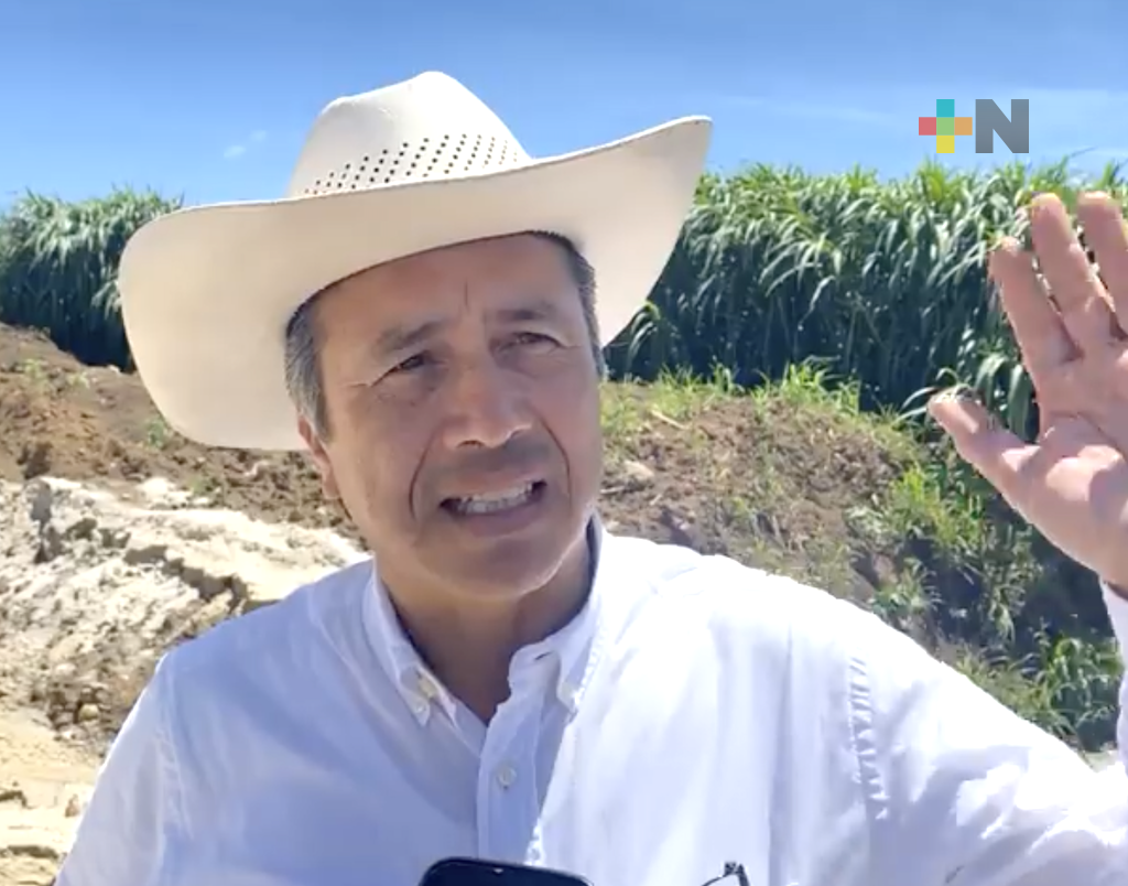 Motivos de salud impidieron que acudiera al quinto informe presidencial: Gobernador