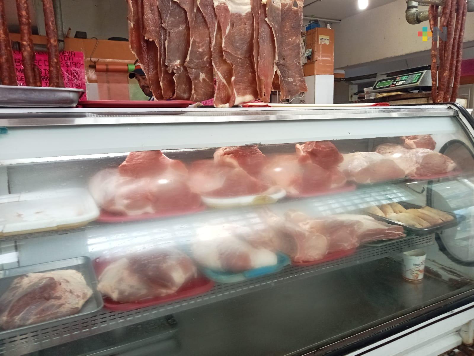 Comerciantes esperan aumento en venta de carne por festejos patrios