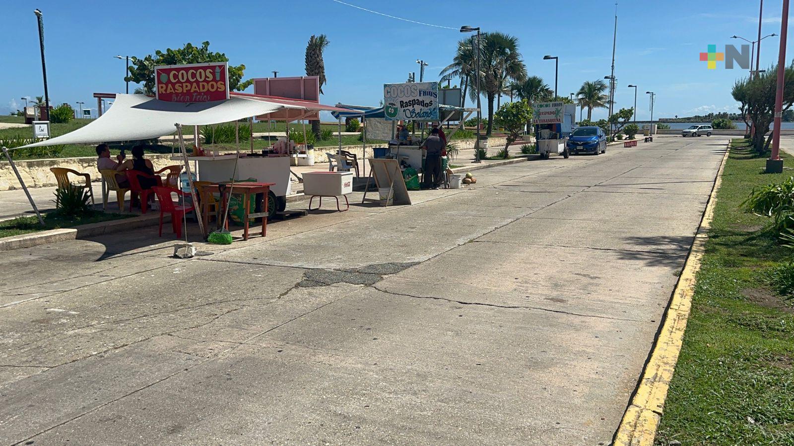 Coqueros resultaron afectados por construcción de ciclovía; incierto su lugar final