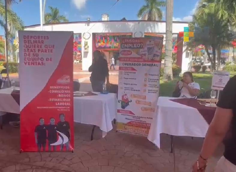 Ferias del empleo acercan fuentes de trabajo a población: Adriana Martínez