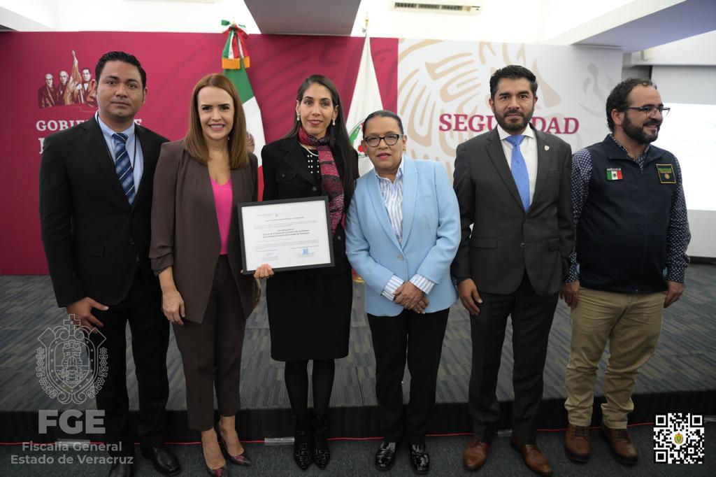 Fiscalía de Veracruz obtiene acreditación del Centro de Evaluación y Control de la SSPC