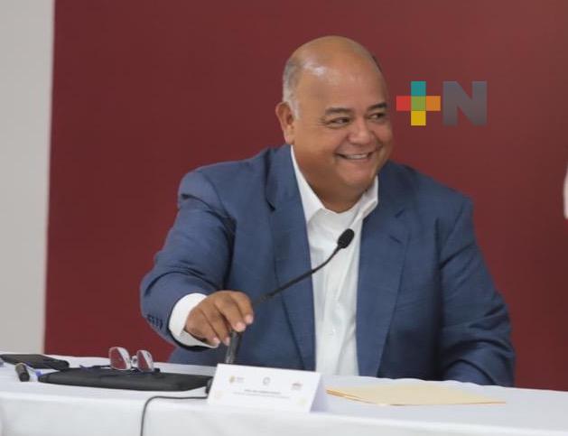 Va Eric Cisneros a encuesta interna de Morena