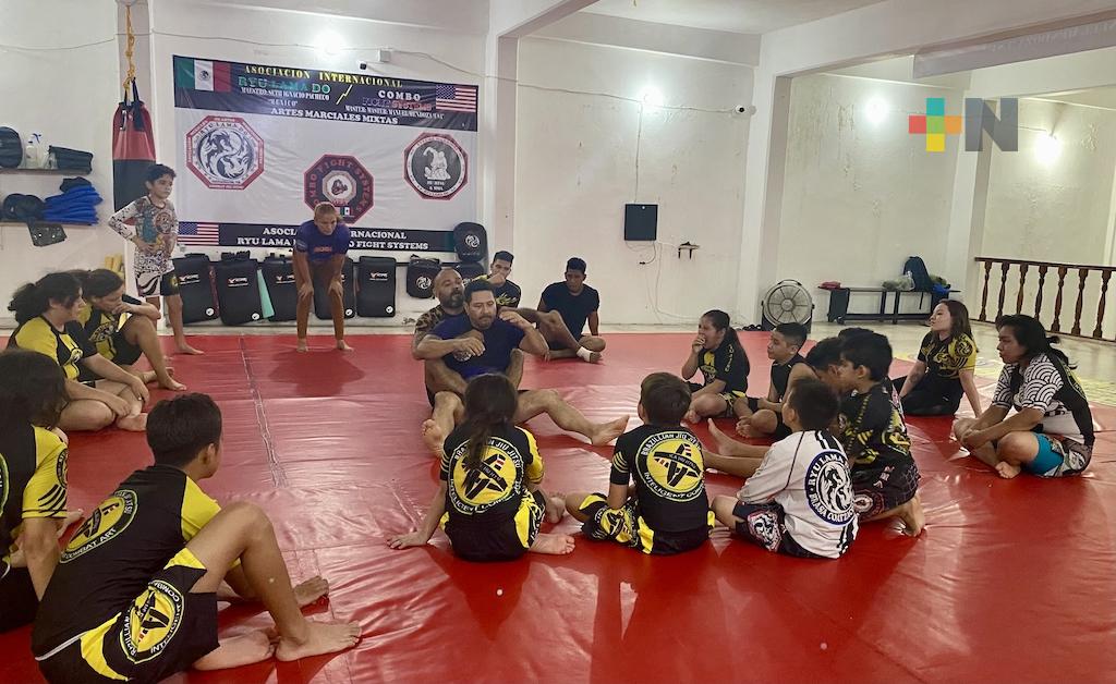 Realizan exitoso seminario de Jiujitsu en Coatzacoalcos