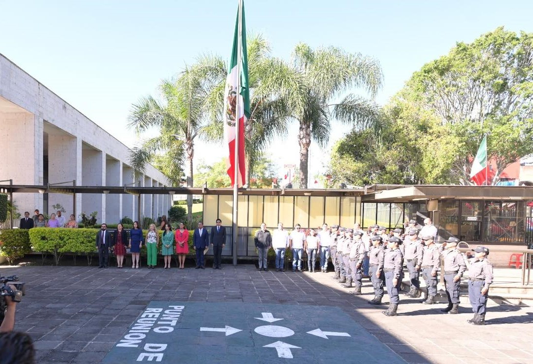 Realizan ceremonia cívica para conmemorar a Niños Héroes de Chapultepec en Congreso del Estado