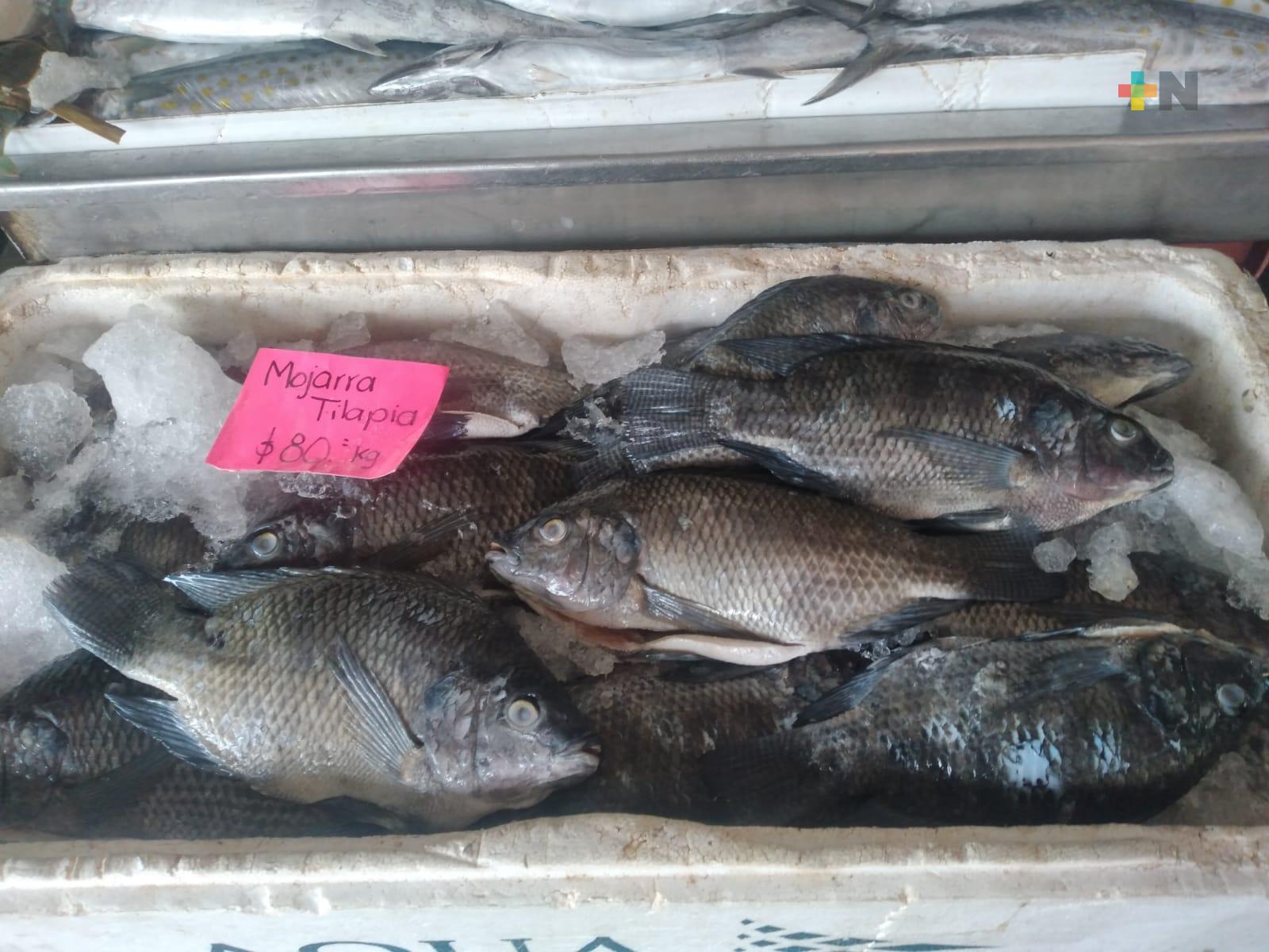 Baja producción pesquera ha provocado alza en precio de productos del mar