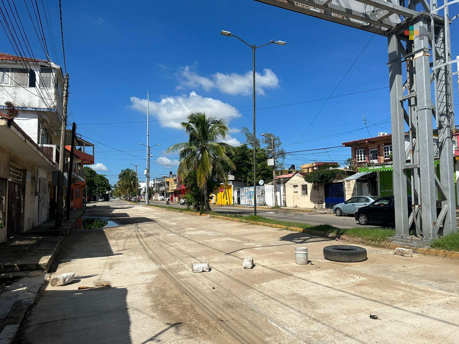 Está por concluir rehabilitación de avenida que lleva a túnel sumergido de Coatza