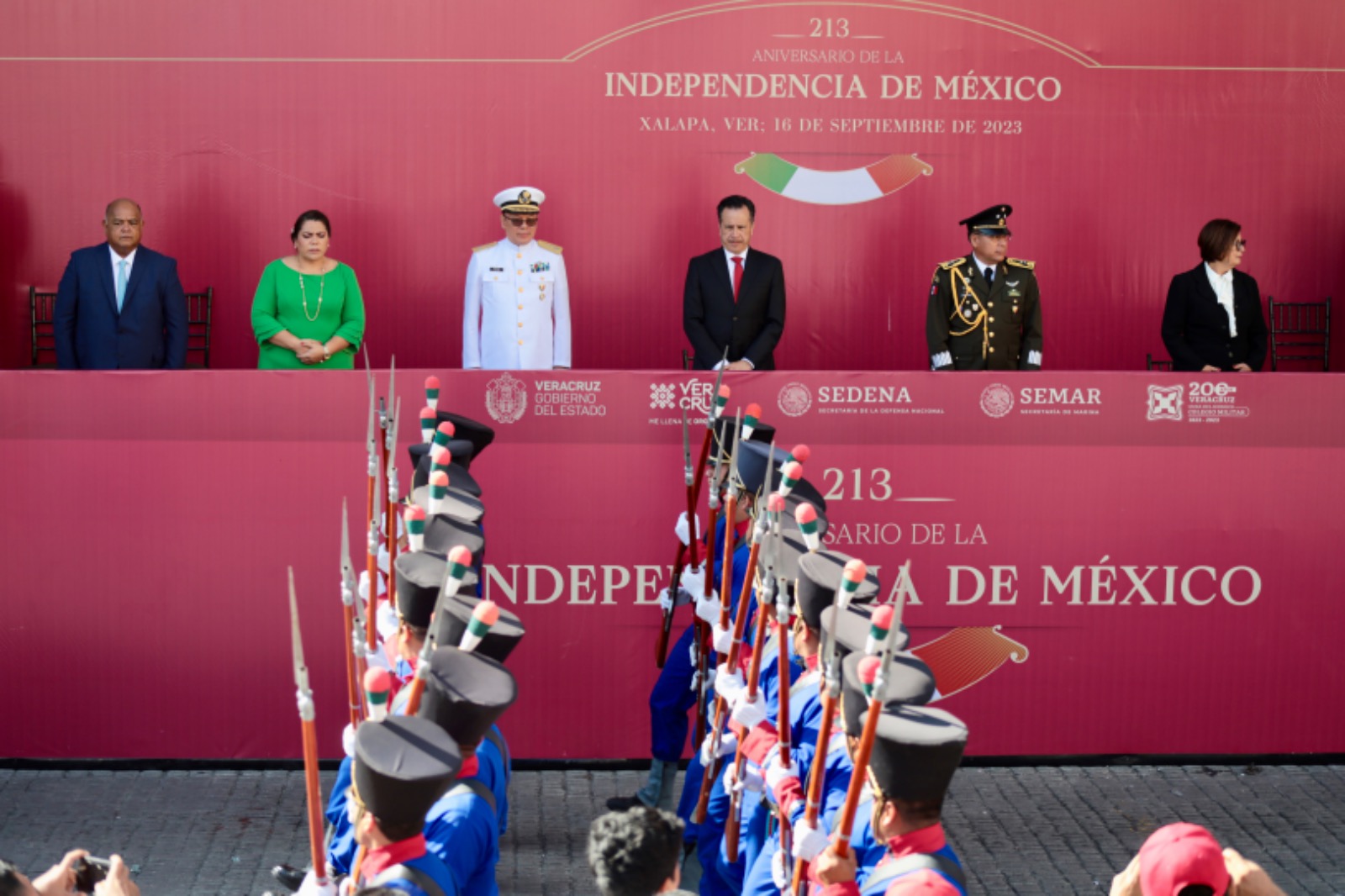 Veracruz rinde honor a los héroes de la primera gran transformación del país