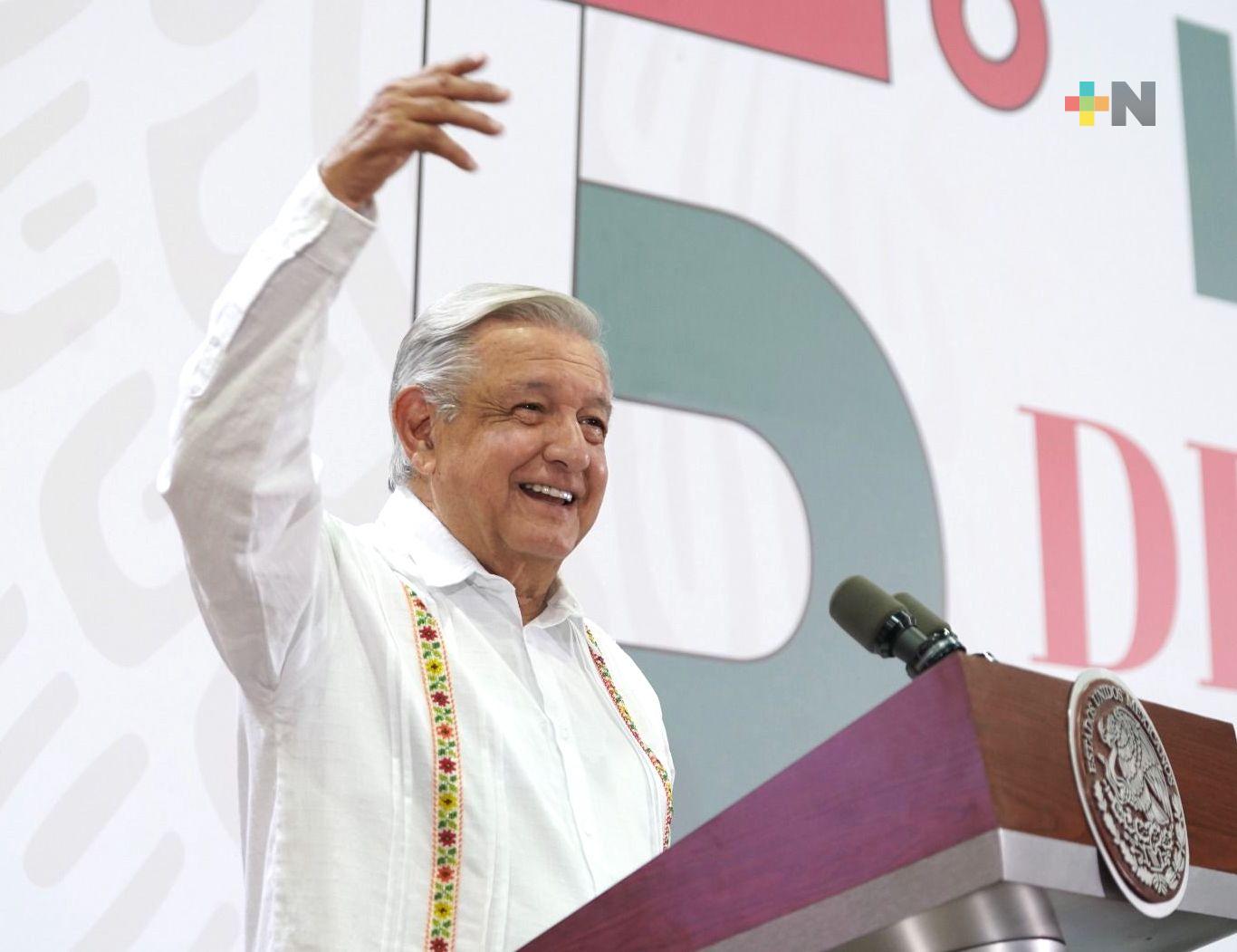 Hoy empieza a producir petrolíferos la nueva refinería de Dos Bocas: AMLO