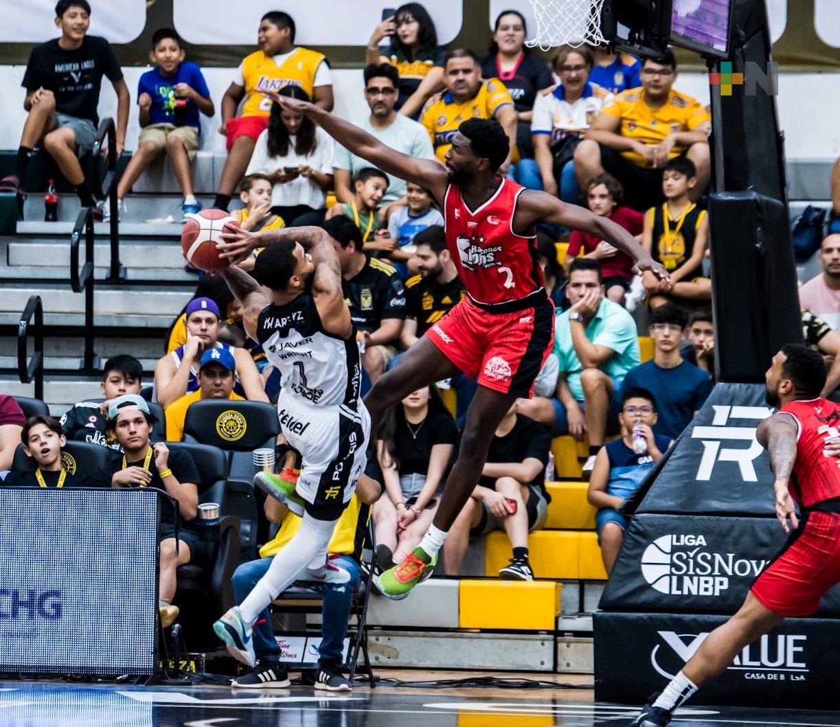Fuerza Regia gana juego y se lleva la serie ante Halcones Rojos