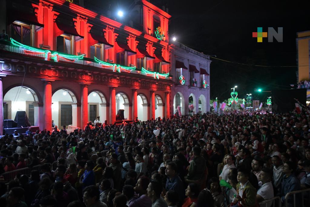 Más de 25 mil asistentes a la Plaza Lerdo para dar el Grito: Cuitláhuac García
