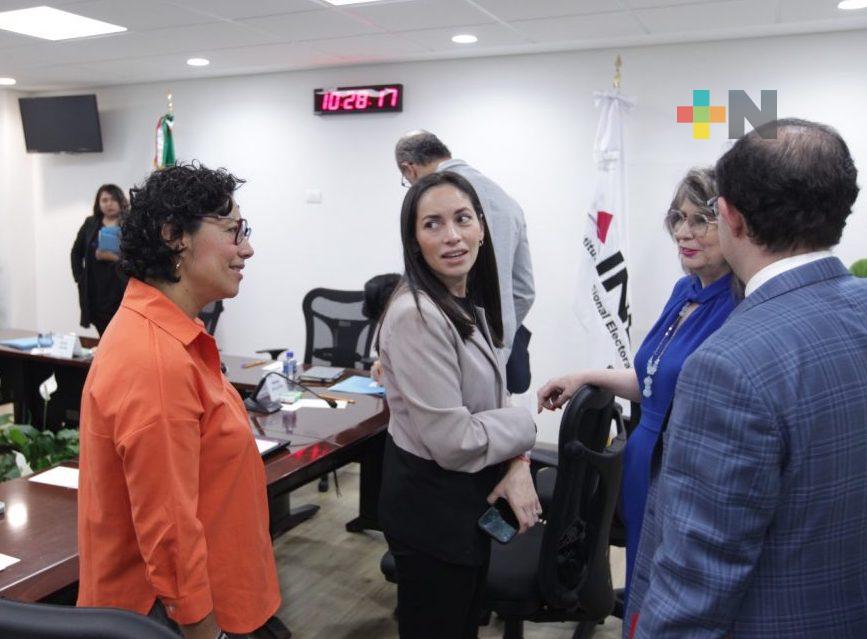 Se reúnen Consejeras y consejeros del INE con representantes de Meta
