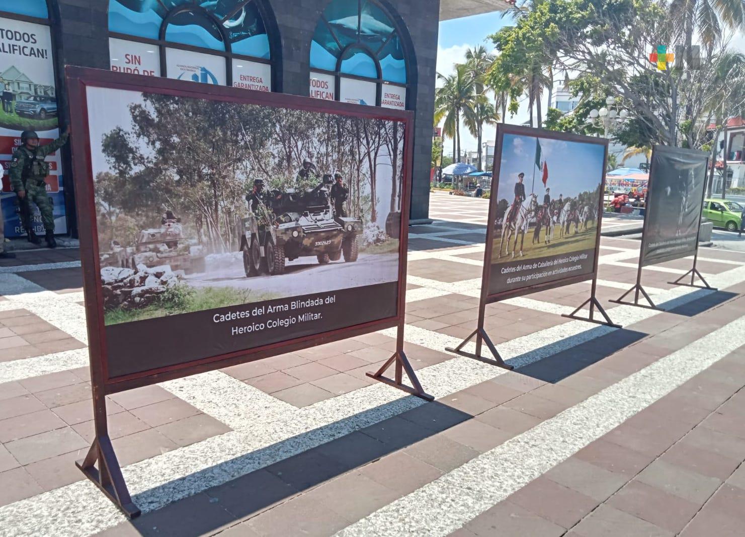 Sedena exhibe exposición conmemorativa a los 200 años del Heroico Colegio Militar en Plaza Acuario