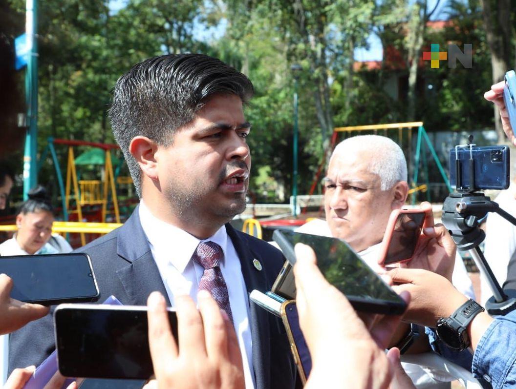 Destaca Iván Luna relación entre comunicadores en la entidad y gobernador