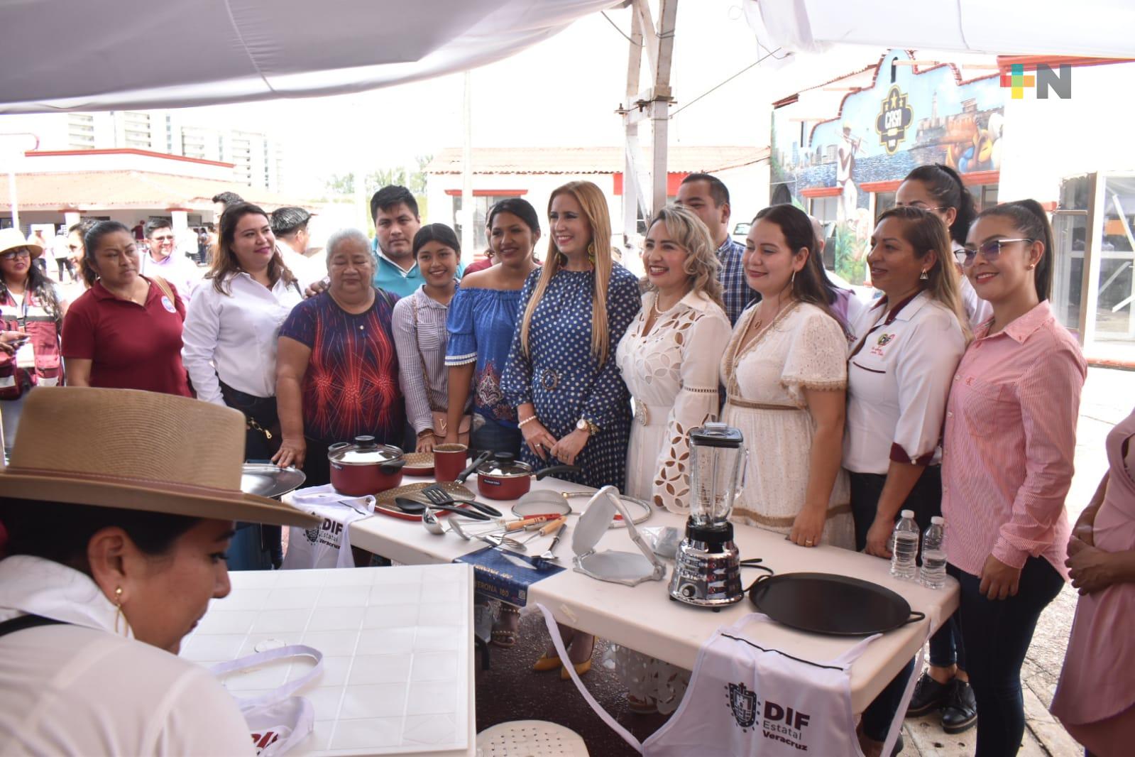 En Coatzacoalcos entregan apoyos del programa Proyectos Productivos